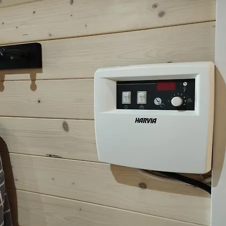 Tesla 29, * Veternik