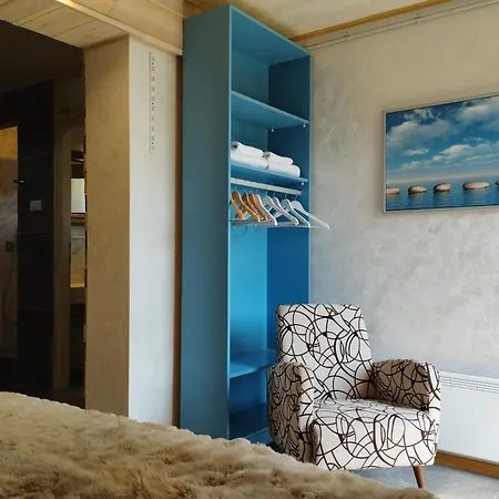 Tesla 29, * Veternik