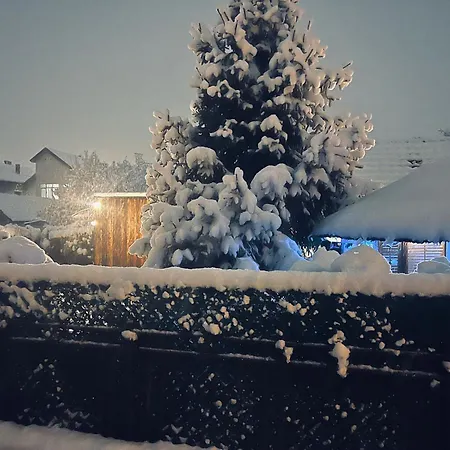 Tesla 29, Lägenhet *